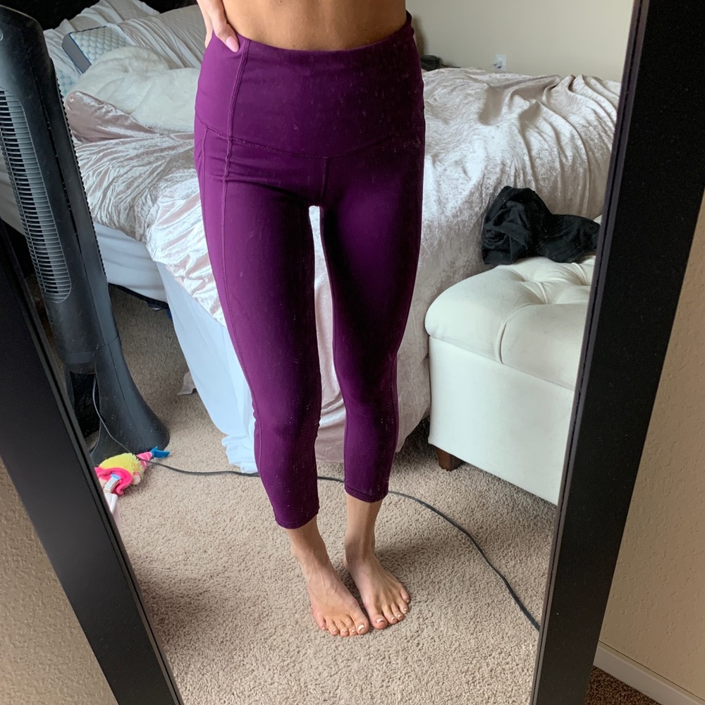 Victoria’s Secret Knockout Crop Leggings
